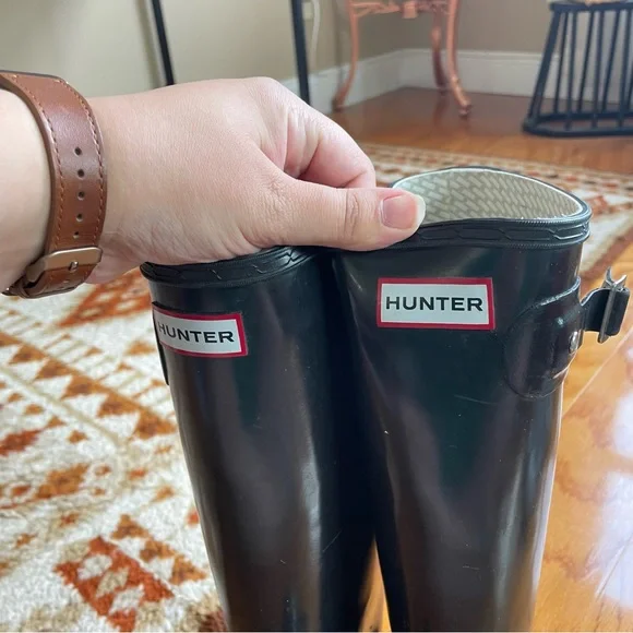 Hunter Women’s Original Tall Rubber Boots in Black SIZE 6 | Black Hunter Boots - Picture 2 of 14